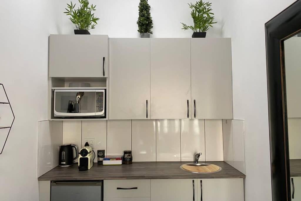 Apartment Relax,revive,reset & Enjoy The Sounds Of The Sea!