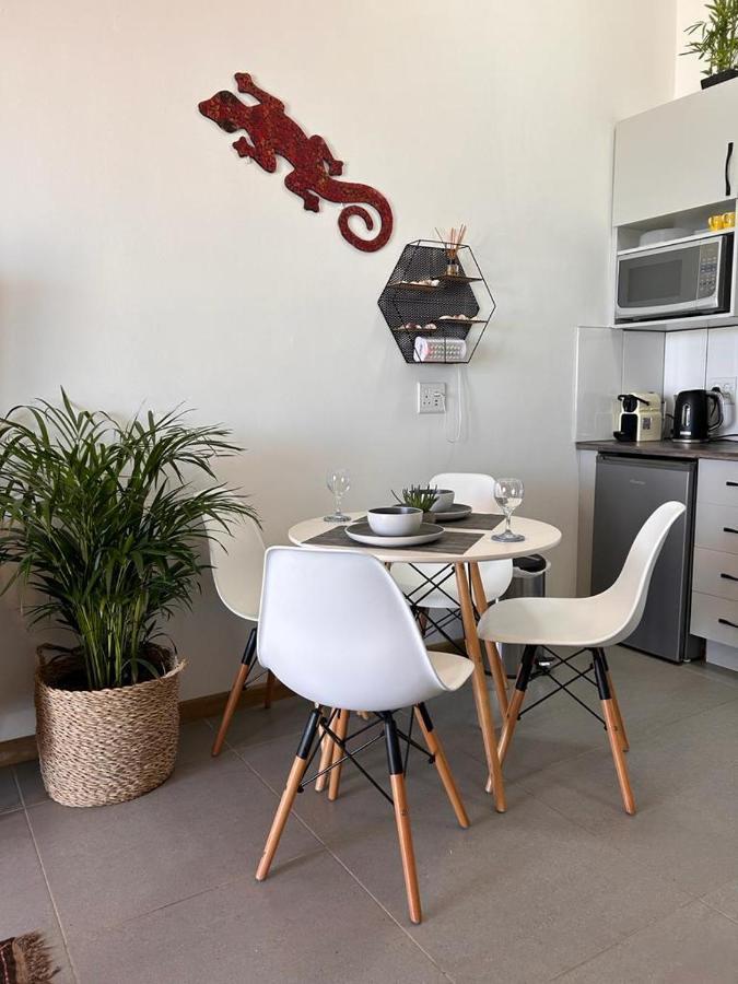 Apartment Relax,revive,reset & Enjoy The Sounds Of The Sea!