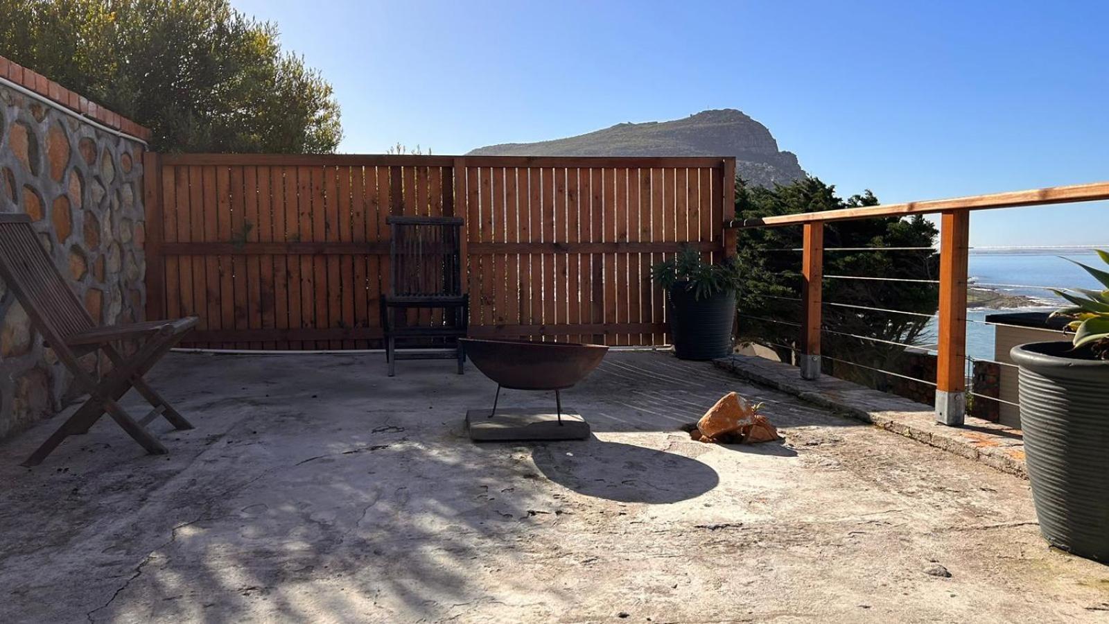 Apartment Relax,revive,reset & Enjoy The Sounds Of The Sea! Cape Town